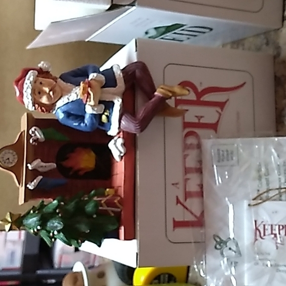 The keeper of Christmas 2008 collectable #29 of 2000 shelf sitter - Picture 1 of 5